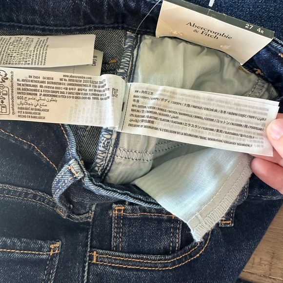 NWT Abercrombie & Fitch High Rise Vintage Flare Jeans Dark Wash size‎ 4R / 27​ - Picture 15 of 15